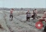 Standbild entladen liefert Vietnam, 1968, aus Sekunde 45 historischem Filmmaterial Videoclip 65675030470