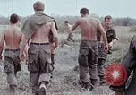 Standbild entladen liefert Vietnam, 1968, aus Sekunde 53 historischem Filmmaterial Videoclip 65675030470