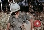 Standbild UH-1D Hubschrauber Kambodscha, 1968, aus Sekunde 16 historischem Filmmaterial Videoclip 65675030471
