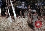 Standbild UH-1D Hubschrauber Kambodscha, 1968, aus Sekunde 39 historischem Filmmaterial Videoclip 65675030471