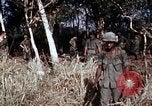 Standbild UH-1D Hubschrauber Kambodscha, 1968, aus Sekunde 40 historischem Filmmaterial Videoclip 65675030471