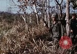 Standbild UH-1D Hubschrauber Kambodscha, 1968, aus Sekunde 58 historischem Filmmaterial Videoclip 65675030471
