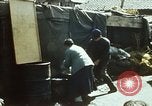 Standbild Koreaner Weizen beladen am Dock Südkorea, 1968, aus Sekunde 7 historischem Filmmaterial Videoclip 65675030472