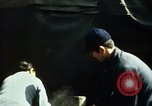 Standbild Koreaner Weizen beladen am Dock Südkorea, 1968, aus Sekunde 19 historischem Filmmaterial Videoclip 65675030472