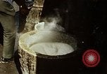 Standbild Koreaner Weizen beladen am Dock Südkorea, 1968, aus Sekunde 29 historischem Filmmaterial Videoclip 65675030472