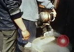 Standbild Koreaner Weizen beladen am Dock Südkorea, 1968, aus Sekunde 40 historischem Filmmaterial Videoclip 65675030472