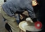 Standbild Koreaner Weizen beladen am Dock Südkorea, 1968, aus Sekunde 44 historischem Filmmaterial Videoclip 65675030472