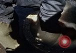 Standbild Koreaner Weizen beladen am Dock Südkorea, 1968, aus Sekunde 48 historischem Filmmaterial Videoclip 65675030472