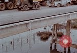 Standbild damged Newport Bridge Saigon Vietnam, 1968, aus Sekunde 28 historischem Filmmaterial Videoclip 65675030473