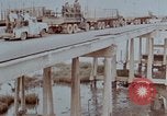 Standbild damged Newport Bridge Saigon Vietnam, 1968, aus Sekunde 34 historischem Filmmaterial Videoclip 65675030473