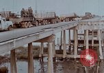 Standbild damged Newport Bridge Saigon Vietnam, 1968, aus Sekunde 37 historischem Filmmaterial Videoclip 65675030473