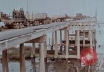 Standbild damged Newport Bridge Saigon Vietnam, 1968, aus Sekunde 38 historischem Filmmaterial Videoclip 65675030473