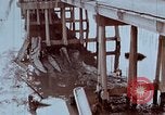 Standbild damged Newport Bridge Saigon Vietnam, 1968, aus Sekunde 54 historischem Filmmaterial Videoclip 65675030473