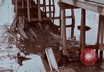 Standbild damged Newport Bridge Saigon Vietnam, 1968, aus Sekunde 56 historischem Filmmaterial Videoclip 65675030473