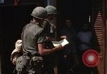 Standbild Nachwirkungen der kommunistischen Offensive in Saigon Saigon Vietnam, 1968, aus Sekunde 20 historischem Filmmaterial Videoclip 65675030474
