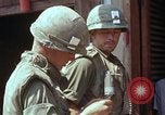 Standbild Nachwirkungen der kommunistischen Offensive in Saigon Saigon Vietnam, 1968, aus Sekunde 28 historischem Filmmaterial Videoclip 65675030474