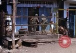 Standbild Nachwirkungen der kommunistischen Offensive in Saigon Saigon Vietnam, 1968, aus Sekunde 60 historischem Filmmaterial Videoclip 65675030474