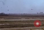 Standbild Phu Tho Rennstrecke Saigon Vietnam, 1968, aus Sekunde 32 historischem Filmmaterial Videoclip 65675030477