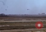 Standbild Phu Tho Rennstrecke Saigon Vietnam, 1968, aus Sekunde 33 historischem Filmmaterial Videoclip 65675030477