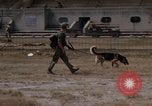 Standbild Phu Tho Rennstrecke Saigon Vietnam, 1968, aus Sekunde 43 historischem Filmmaterial Videoclip 65675030477