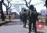 Standbild 81mm Mörtel Saigon Vietnam, 1968, aus Sekunde 44 historischem Filmmaterial Videoclip 65675030480