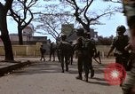 Standbild 81mm Mörtel Saigon Vietnam, 1968, aus Sekunde 46 historischem Filmmaterial Videoclip 65675030480