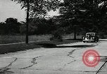 Standbild Schäden an Reifen wegen Ausschlag fahren Akron Ohio USA, 1941, aus Sekunde 13 historischem Filmmaterial Videoclip 65675030481