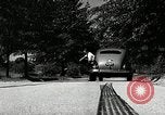 Standbild Schäden an Reifen wegen Ausschlag fahren Akron Ohio USA, 1941, aus Sekunde 48 historischem Filmmaterial Videoclip 65675030481