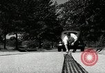 Standbild Schäden an Reifen wegen Ausschlag fahren Akron Ohio USA, 1941, aus Sekunde 57 historischem Filmmaterial Videoclip 65675030481