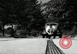 Standbild Schäden an Reifen wegen Ausschlag fahren Akron Ohio USA, 1941, aus Sekunde 60 historischem Filmmaterial Videoclip 65675030481
