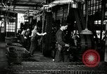 Immagine di Mezza carreggiata linea di assemblaggio Akron Ohio USA, 1941, secondo 5 filmato di repertorio 65675030485