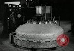 Image pneu à Goodrich compagnie en caoutchouc de vulcanisation Akron Ohio USA, 1941, de la seconde 5 séquences d'archives historiques vidéo 65675030486