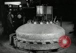 Image pneu à Goodrich compagnie en caoutchouc de vulcanisation Akron Ohio USA, 1941, de la seconde 8 séquences d'archives historiques vidéo 65675030486