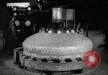Image pneu à Goodrich compagnie en caoutchouc de vulcanisation Akron Ohio USA, 1941, de la seconde 10 séquences d'archives historiques vidéo 65675030486