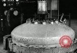Image pneu à Goodrich compagnie en caoutchouc de vulcanisation Akron Ohio USA, 1941, de la seconde 52 séquences d'archives historiques vidéo 65675030486