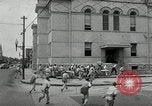 Standbild Reenactment der nationalsozialistischen Kriegsrecht Anderson South Carolina USA, 1941, aus Sekunde 35 historischem Filmmaterial Videoclip 65675030489