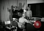 Standbild Reenactment der nationalsozialistischen Kriegsrecht Anderson South Carolina USA, 1941, aus Sekunde 58 historischem Filmmaterial Videoclip 65675030489