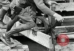 Standbild US Army Soldaten United States USA, 1942, aus Sekunde 61 historischem Filmmaterial Videoclip 65675030491