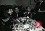 Immagine di Visita Latin American officer presso la cena negli USA United States USA, 1942, secondo 4 filmato di repertorio 65675030494
