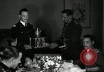 Immagine di Visita Latin American officer presso la cena negli USA United States USA, 1942, secondo 22 filmato di repertorio 65675030494
