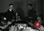 Immagine di Visita Latin American officer presso la cena negli USA United States USA, 1942, secondo 26 filmato di repertorio 65675030494
