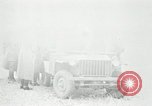 Immagine di Visita Latin American partecipare a sparo di 37mm pistole Fort Riley Kansas USA, 1942, secondo 38 filmato di repertorio 65675030495