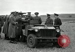Immagine di Visita Latin American partecipare a sparo di 37mm pistole Fort Riley Kansas USA, 1942, secondo 39 filmato di repertorio 65675030495