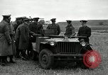 Immagine di Visita Latin American partecipare a sparo di 37mm pistole Fort Riley Kansas USA, 1942, secondo 47 filmato di repertorio 65675030495