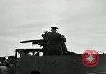 Image visiter agents latino-américaine à obtenir une expérience pratique avec le pistolet Fort Riley Kansas USA, 1942, de la seconde 45 séquences d'archives historiques vidéo 65675030496