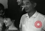 Standbild Präsident Diem und Frau Nhu Vietnam, 1963, aus Sekunde 43 historischem Filmmaterial Videoclip 65675030504
