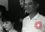 Standbild Präsident Diem und Frau Nhu Vietnam, 1963, aus Sekunde 46 historischem Filmmaterial Videoclip 65675030504
