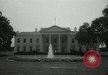 Standbild Bob Hope Washington DC White House USA, 1963, aus Sekunde 6 historischem Filmmaterial Videoclip 65675030505