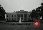 Standbild Bob Hope Washington DC White House USA, 1963, aus Sekunde 7 historischem Filmmaterial Videoclip 65675030505