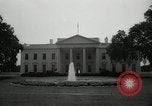 Standbild Bob Hope Washington DC White House USA, 1963, aus Sekunde 9 historischem Filmmaterial Videoclip 65675030505